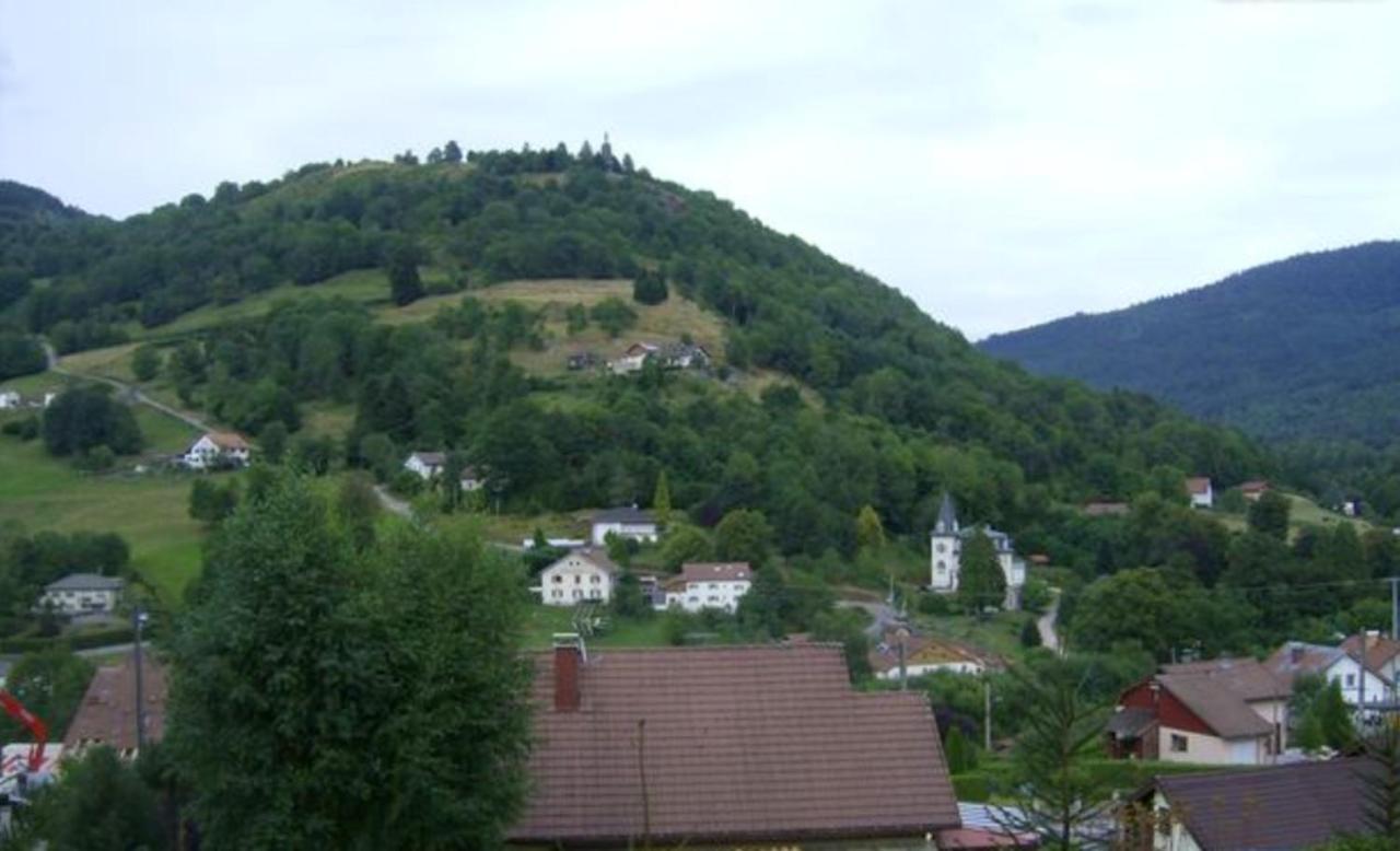 Appartement Cosy A Cornimont 30 M² Avec Terrasse Et Vue Montagne ภายนอก รูปภาพ