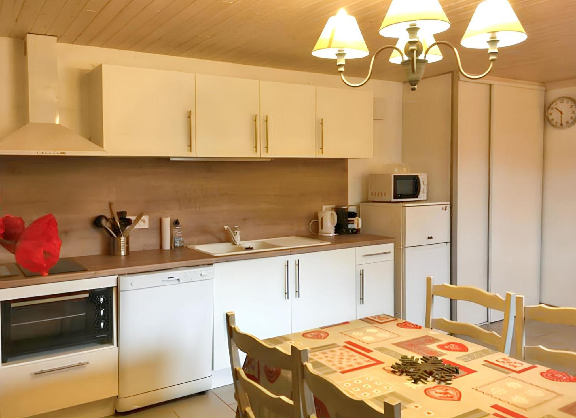 Appartement Cosy A Cornimont 30 M² Avec Terrasse Et Vue Montagne ภายนอก รูปภาพ